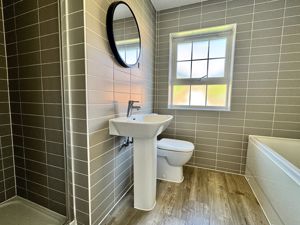 Family Bathroom- click for photo gallery